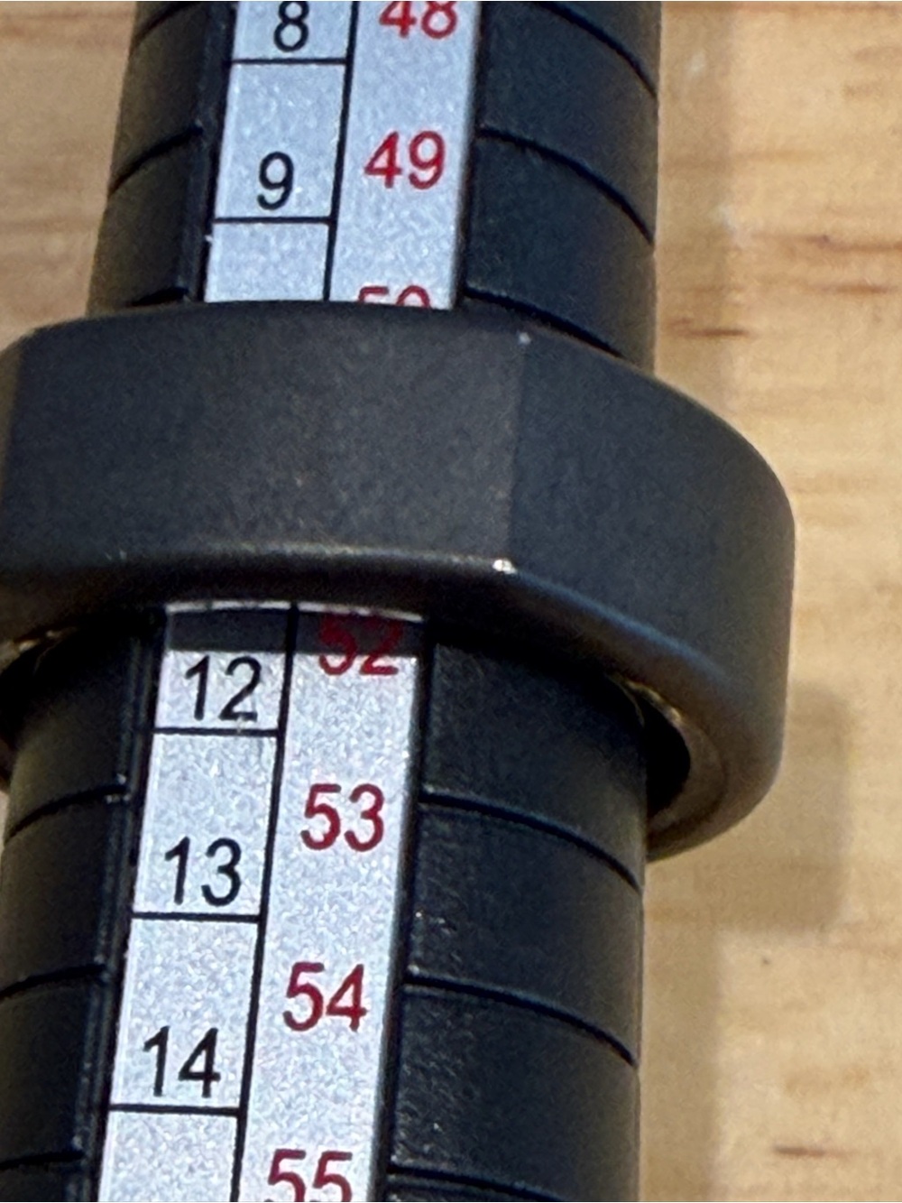 Oura Gen 3 Heritage with Charging Dock in Matte Black - Picture 5 of 6